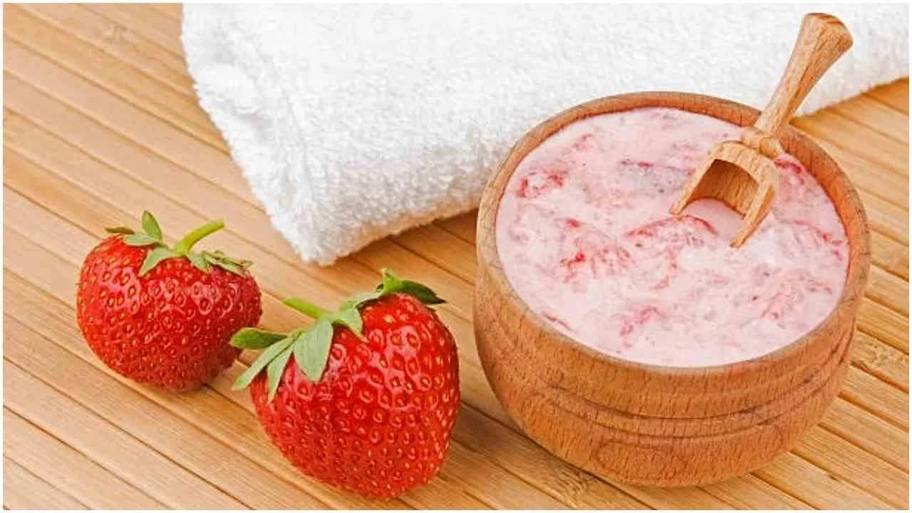 রাতারাতি খুলবে রূপ, দেখুন ত্বকের যত্নে স্টবেরির কামাল