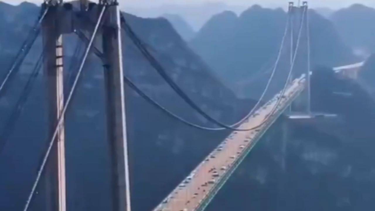 Worlds Highest Bridge: ১ ঘণ্টার রাস্তা পার করবেন ১ মিনিটে! গিরিখাতের উপরে ঝুলছে বিশ্বের উচ্চতম ব্রিজ, কোথায় জানেন?