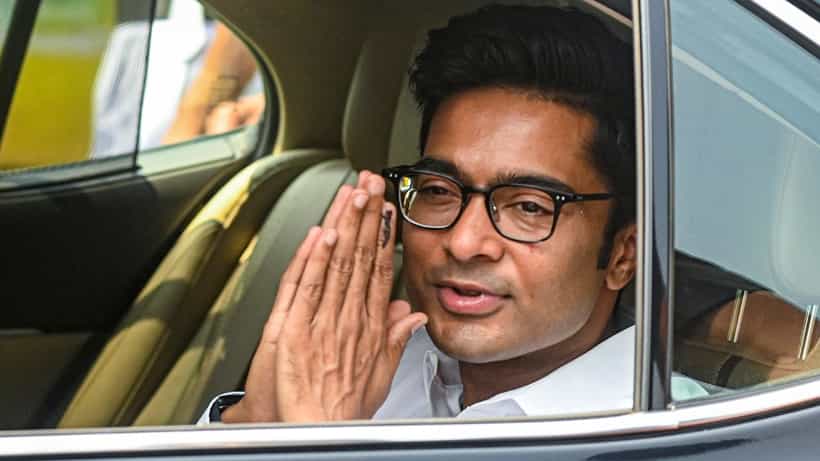 Abhishek Banerjee: দুই প্রান্তে দুই ছবি! অশান্তির আবহে শান্তি রক্ষায় ডায়মন্ড হারবার পুলিশের প্রশংসা অভিষেকের