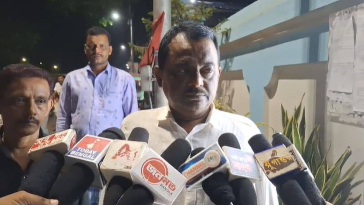 Halisahar: মিলের ভিতর শ্রমিকের মৃত্যু, কাউন্সিলর বললেন,জন প্রতিনিধি হতে পারি, তবে অত নজর দিই না