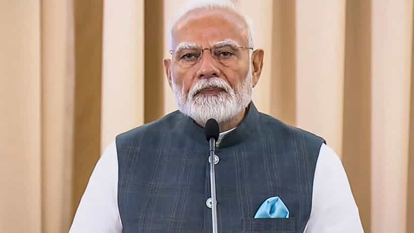 PM Modi: সৌদি আরব সফর কাটছাঁট করে দেশে ফিরলেন মোদী, হতে পারে মন্ত্রিসভার বৈঠক