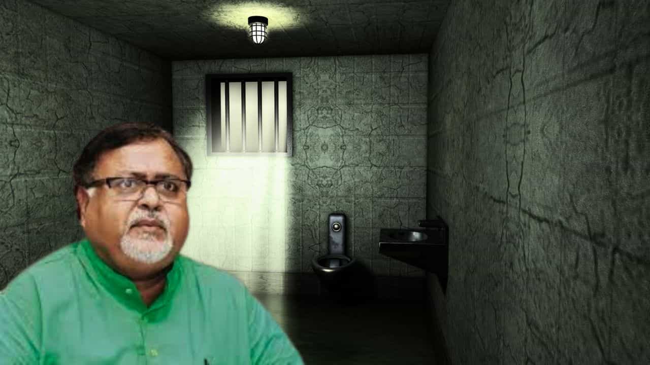Partha Chatterjee: 'তদন্তে প্রভাব খাটাবে...', দুর্নীতির 'মাস্টারমাইন্ড' পার্থকে ছাড়তে নারাজ আদালত Partha Chatterjee: 'তদন্তে প্রভাব খাটাবে...', দুর্নীতির 'মাস্টারমাইন্ড' পার্থকে ছাড়তে নারাজ আদালত