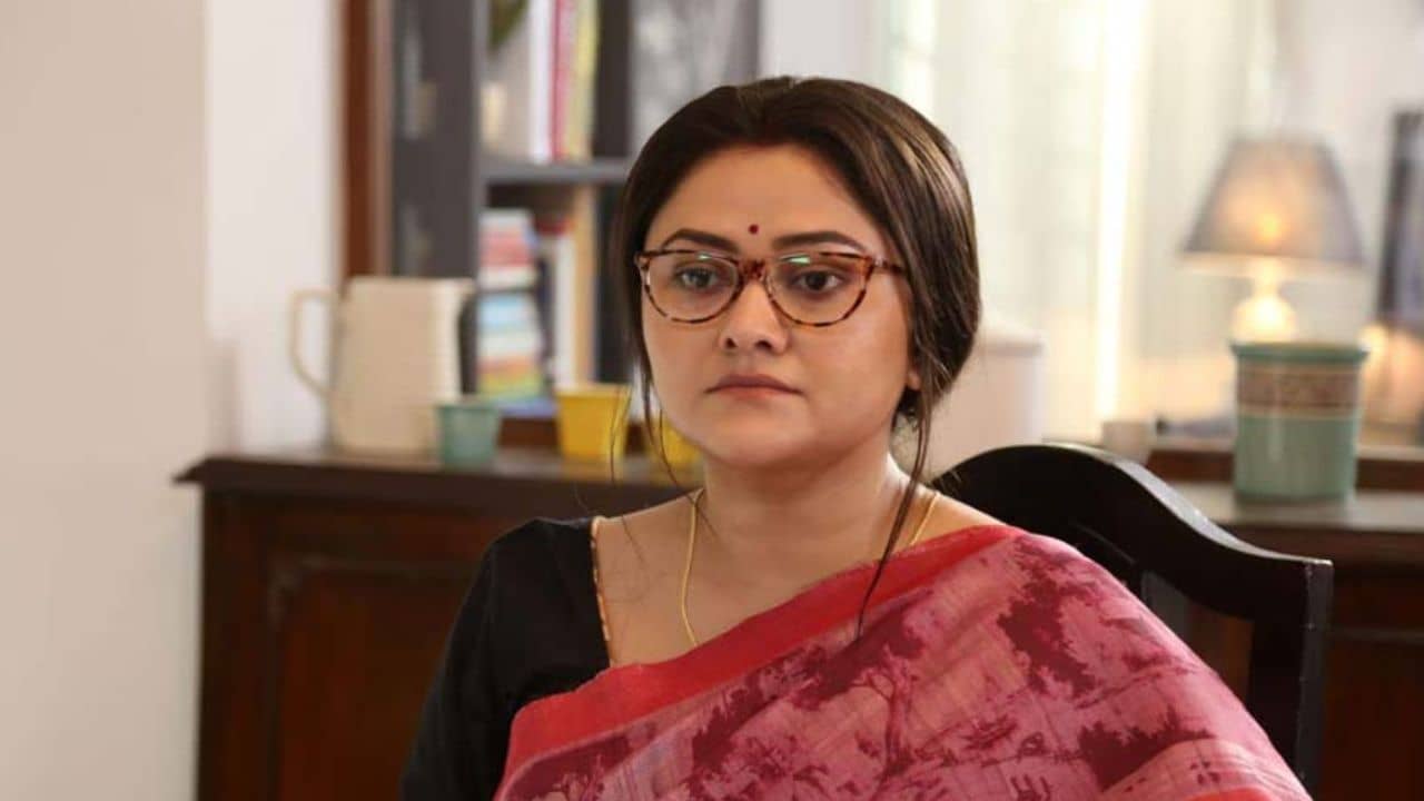 মাতৃহারা অভিনেত্রী কনীনিকা বন্দ্যোপাধ্যায়, সোশ্যাল মিডিয়ায় লিখলেন...