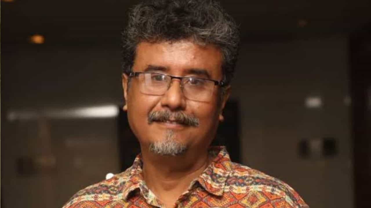ফেডারেশনের নিয়মাবলীর জন্য বাংলা ছবির মান পড়ছে: ইন্দ্রনীল রায়চৌধুরী ফেডারেশনের নিয়মাবলীর জন্য বাংলা ছবির মান পড়ছে: ইন্দ্রনীল রায়চৌধুরী