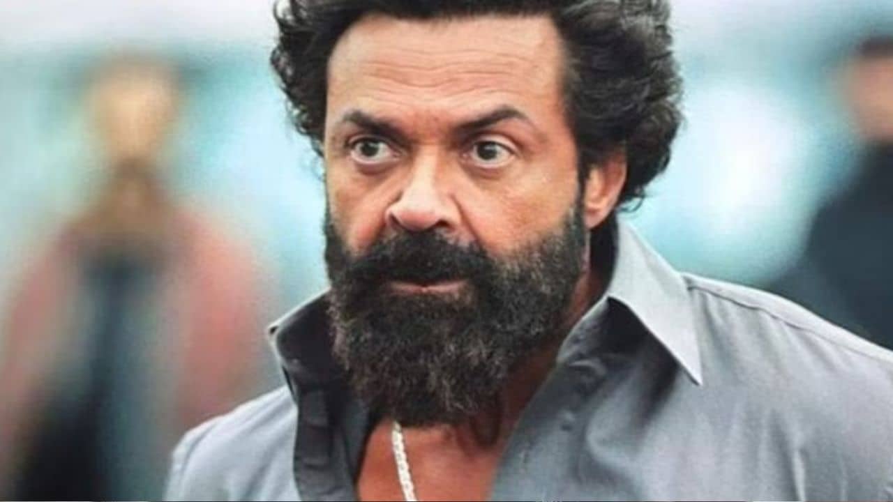 আমাকে লাথি মেরে বার করে দিল, ববি দেওলের সঙ্গে এ কী কাণ্ড ঘটে?