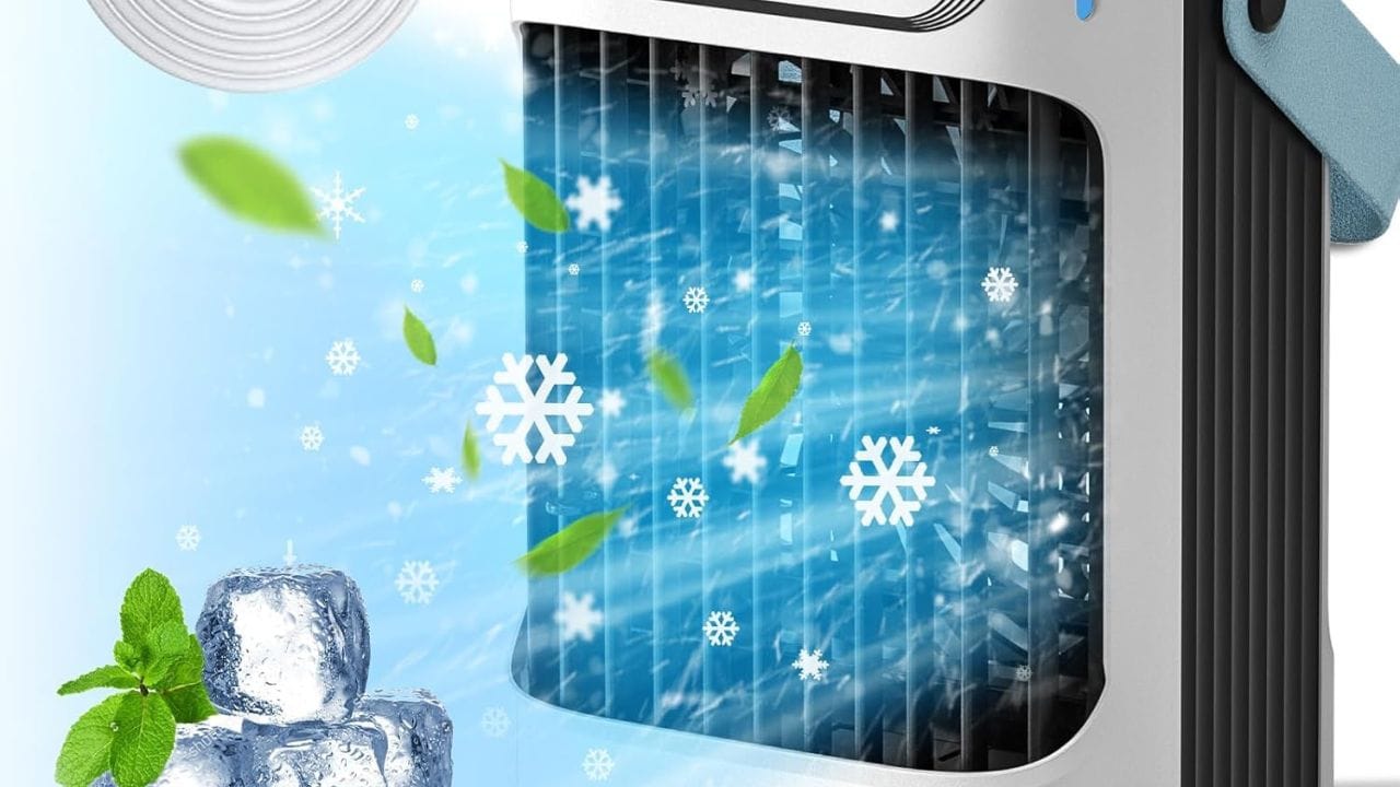 VALOREX পোর্টেবল মিনি এয়ার কুলার - এই পোর্টেবল মিনি কুলারটিতে আপনি ৩টি গতি নিয়ন্ত্রণ পাবেন। এতে মিস্ট হিউমিডিফায়ারের বিকল্পও রয়েছে। এর মানে হল আপনি কেবল শীতল বাতাসই নয়, সুগন্ধি বাতাসও উপভোগ পাবেন। 