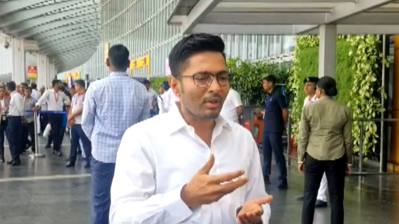 Abhishek Banerjee: কেন সভাপতির পদ থেকে অপসারিত সুদীপ-কেষ্ট? ৪৮ ঘণ্টা বাদে কারণ ব্যাখ্যা অভিষেকের Abhishek Banerjee: কেন সভাপতির পদ থেকে অপসারিত সুদীপ-কেষ্ট? ৪৮ ঘণ্টা বাদে কারণ ব্যাখ্যা অভিষেকের