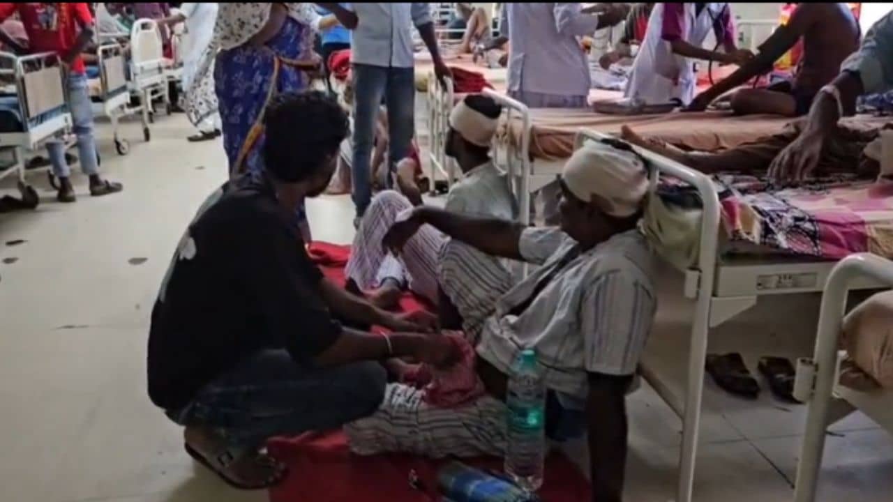 Accident: গাড়ির মধ্যে চেপ্টে যান দুজন, ভোরে পৃথক দুর্ঘটনায় মৃত্যু ৪ জনের