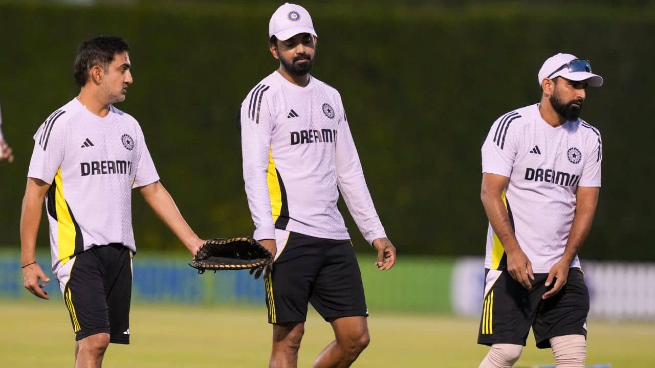 Indian Cricket: রোহিত অবসরে, ভাবনায় বিরাট; আর এক সিনিয়রকে নিয়েও কড়া সিদ্ধান্তে বোর্ড!