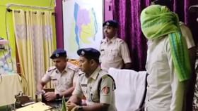 নাকা চেকিংয়ের সময় চক্ষু-চড়কগাছ, পুলিশের হাতে যা এল... নাকা চেকিংয়ের সময় চক্ষু-চড়কগাছ, পুলিশের হাতে যা এল...