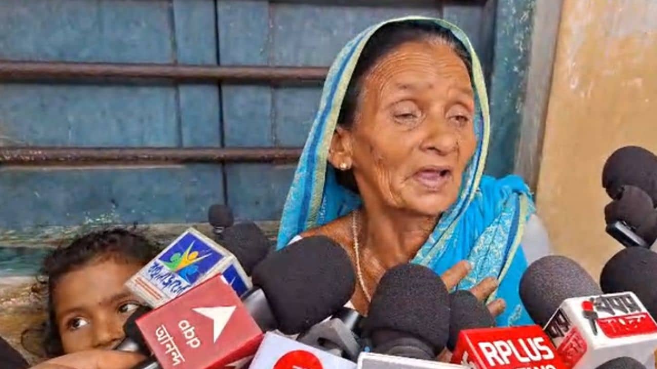 Asansol: স্বামী খুনের দায়ে জেলে, চার বছর পর ছোট্ট মেয়েকে জেলে দেখেই জড়িয়ে ধরল, আর তারপরই...