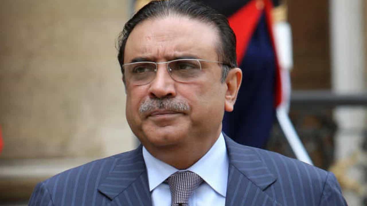 Pakistan: মধ্য রাতে পাকিস্তানে প্রেসিডেন্টের কাছ থেকে এল বড় অর্ডার, কী লেখা তাতে? Pakistan: মধ্য রাতে পাকিস্তানে প্রেসিডেন্টের কাছ থেকে এল বড় অর্ডার, কী লেখা তাতে?