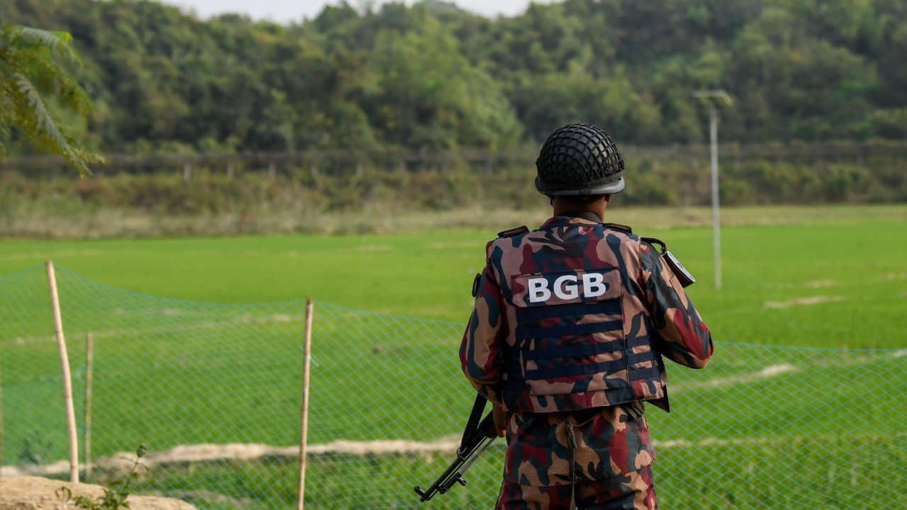 Bangladesh Army: অবাঞ্ছিত কাজ..., ভারতের একটা পদক্ষেপেই ফুঁসছে বাংলাদেশের ব্রিগেডিয়ার জেনারেল