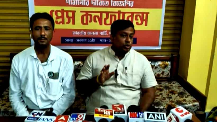BJP: দ্রুত ফেরত পাঠাতে হবে পাকিস্তানিদের, সব জেলা শাসকের দফতরে অভিযান বিজেপির