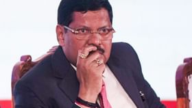 আদালত নাকি সংসদ, শীর্ষে কে? প্রধান বিচারপতি বললেন, সংবিধান... আদালত নাকি সংসদ, শীর্ষে কে? প্রধান বিচারপতি বললেন, সংবিধান...