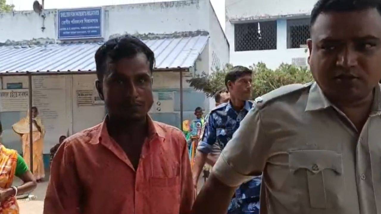 Katwa: পাকিস্তানের কাছে পরাজয় স্বীকার করল ভারত, সামাজিক মাধ্যমে পোস্ট করেন মিলন শেখ, পুলিশ ধরতেই যা বললেন... শুনলে রি-রি করবে শরীর