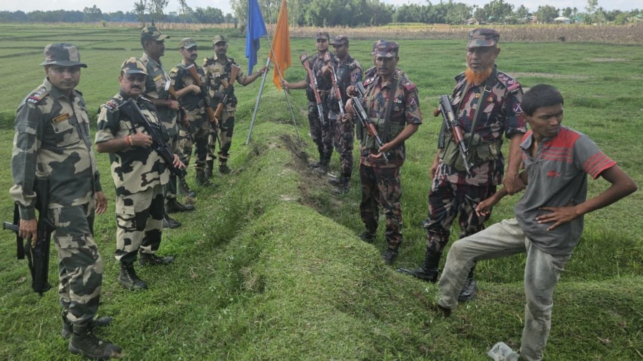 BSF-BGB: BSF-এর কড়া 'দাওয়াই', পিছু হটল BGB, লাগাতার ফ্ল্যাগ মিটিংয়ে বাংলাদেশকে আবার 'জায়গা' বুঝিয়ে দিল ভারত