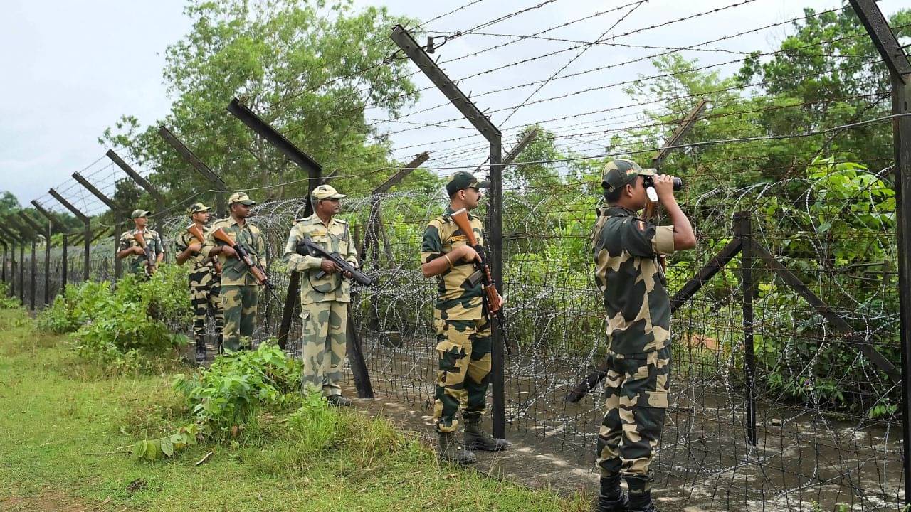 BSF Jawans News: রাত তখন ৩টে, সীমান্ত এলাকা ঘিরে নিল BSF, নদিয়ায় বড় অ্যাকশনে আধা সেনা
