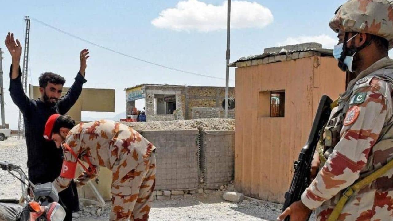 Balochistan: বালুচিস্তানে হামলা ডেথ স্কোয়াডের, দখল হয়ে গেল পাকিস্তানের এই শহর!