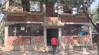 Balurghat: খেলার ছলে বানিয়েছিল কাগজে কালী প্রতিমা, পুজো করে সেটির বিসর্জন দিতে গিয়ে সব শেষ