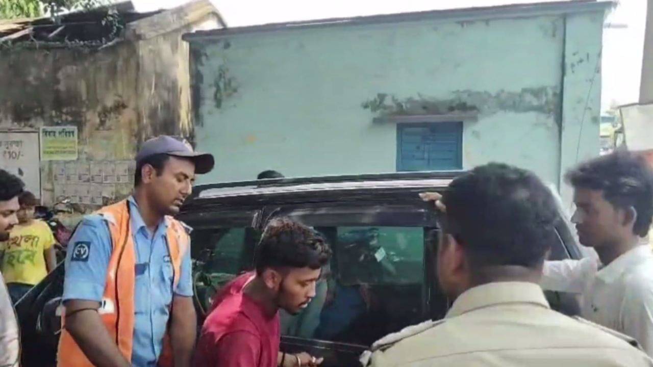 Bardhaman: বাইক চুরির পর মহিলার ব্যাগ ছিনতাই, দুষ্কৃতীকে ফিল্মি কায়দায় ধরল সিভিক ভলান্টিয়ার