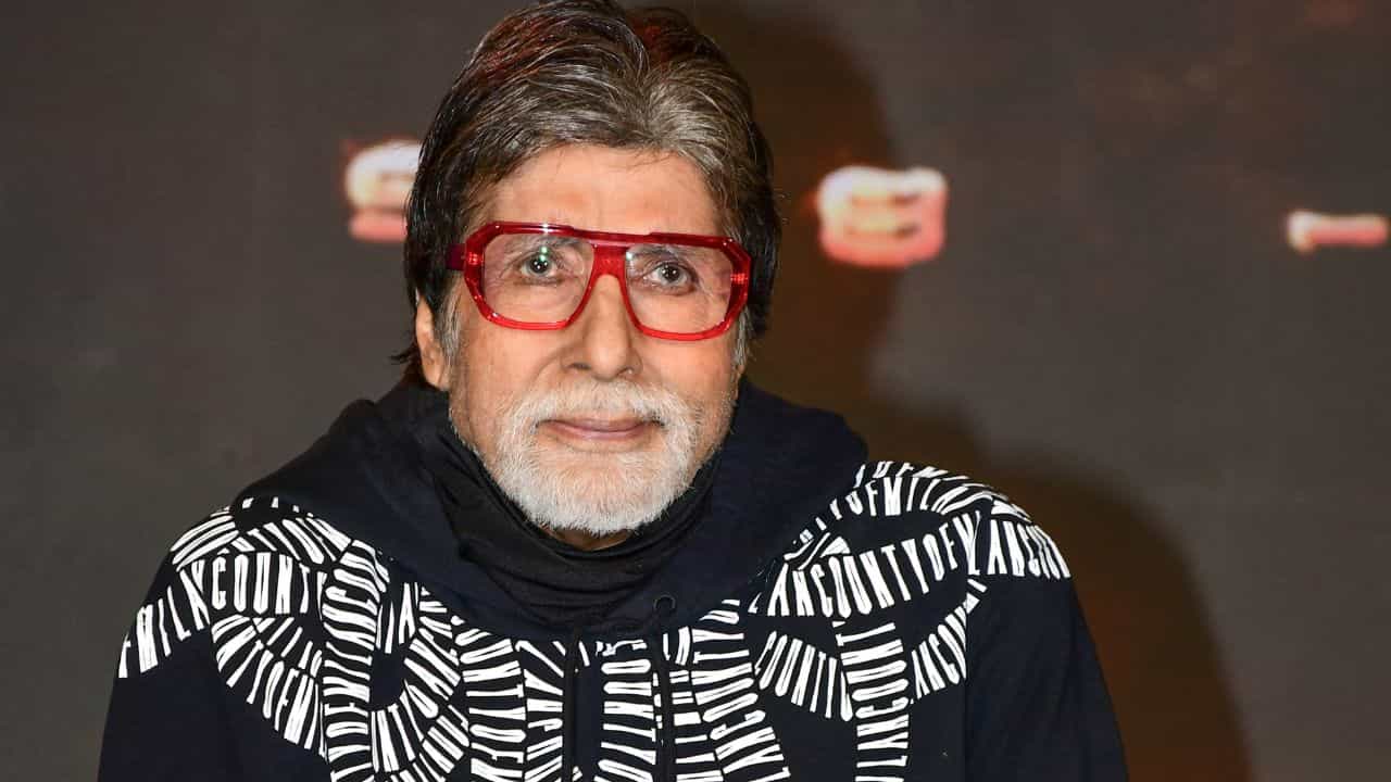 Amitabh Bachchan: বিগ বি-র মুখে ফের অগ্নিপথ! ভারতীয় সেনাকে নিয়ে কী লিখলেন তিনি? Amitabh Bachchan: বিগ বি-র মুখে ফের অগ্নিপথ! ভারতীয় সেনাকে নিয়ে কী লিখলেন তিনি?