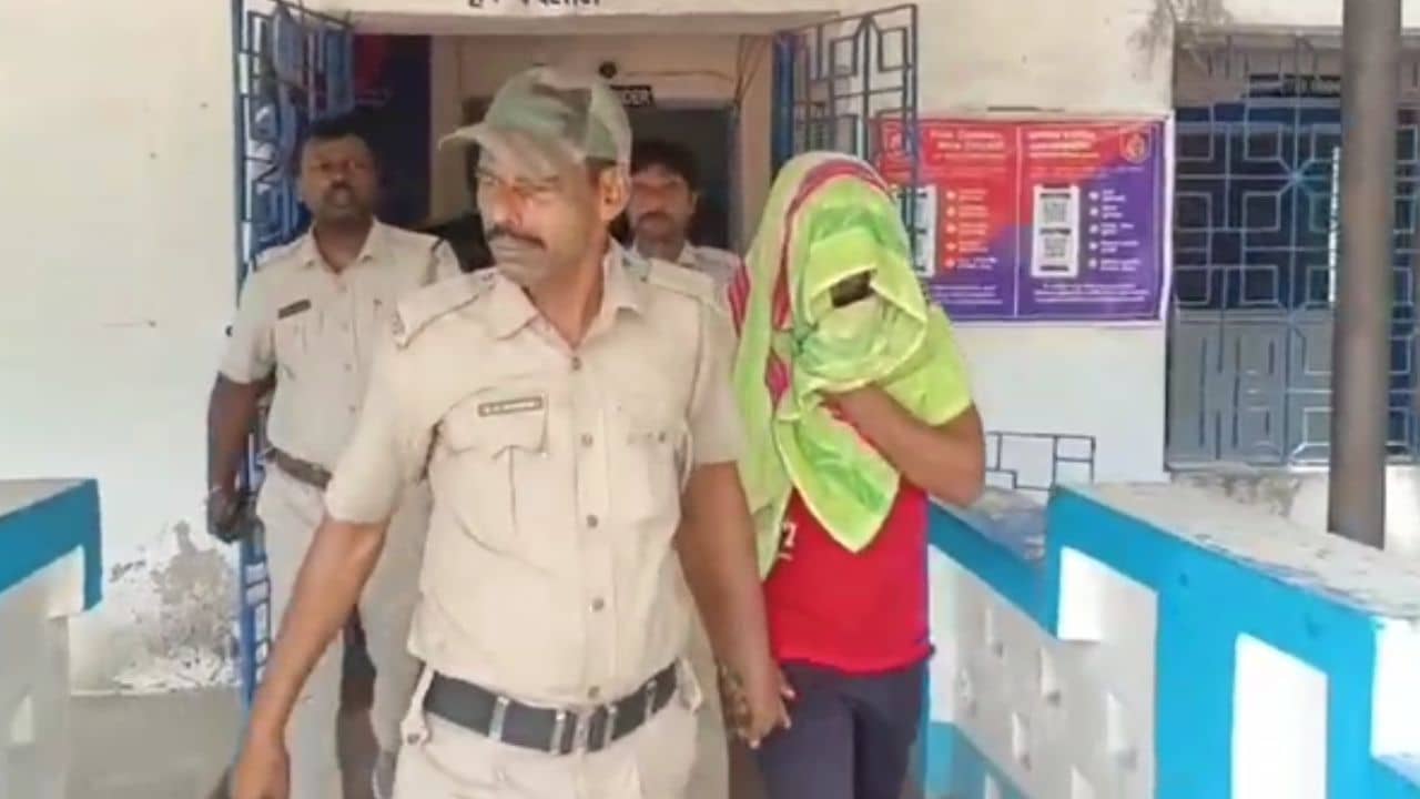 Burdwan: দেশের স্বার্থে আঘাত, কাঠমিস্ত্রির খোঁজে মুম্বই ছুটল পুলিশ