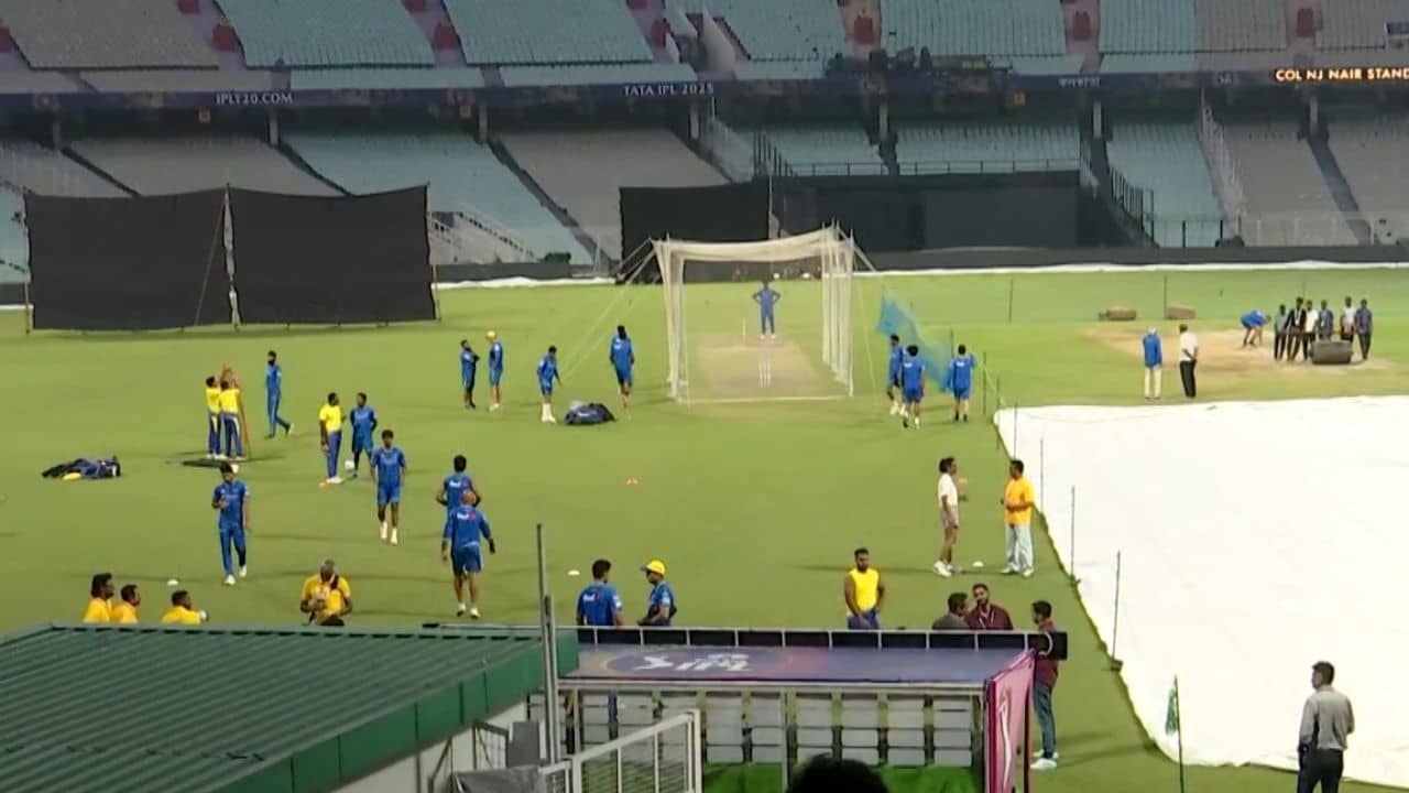 CSK Practice at EDEN GARDENS: ইডেন গার্ডেন্সে প্র্যাক্টিস শুরু, কাল বিশেষ প্ল্যান ধোনিদের!