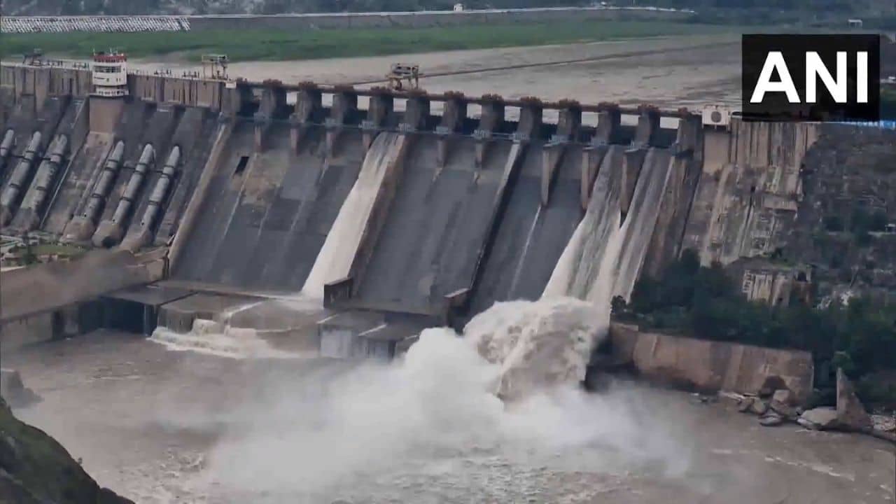 India-Pakistan Tension: এবার ভারতের ওয়াটার স্ট্রাইক, চন্দ্রভাগার জলেই ডুবিয়ে মারবে পাকিস্তানকে
