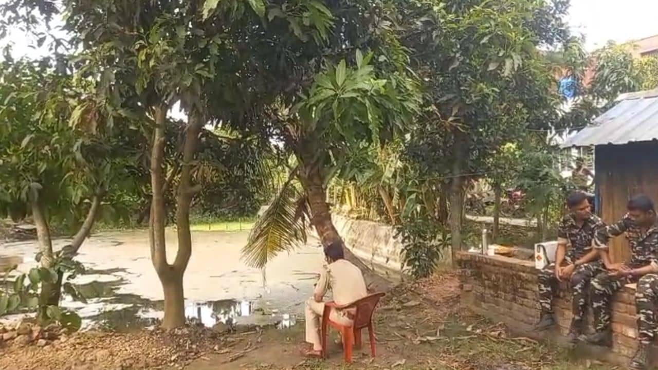 Uluberia: বাগানে আম কুড়োনোয় তুলে আছাড় মারার অভিযোগ, SSKM-এ মৃত্যুর সঙ্গে পাঞ্জা লড়ছে নাবালক