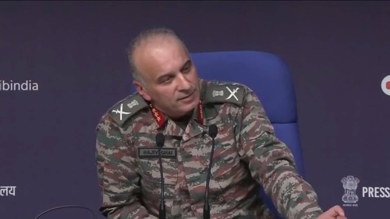 DGMO: পাকিস্তান থেকে এসেছে ফোন..., কী বলা হয়েছিল? সাংবাদিক বৈঠক করে বড় বার্তা ভারতের DGMO-র