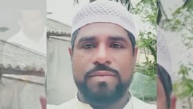 বাংলার শিক্ষক চালছিল চাল, খবর পেয়ে সামসের আলমকে তুলে নিয়ে গেল পুলিশ বাংলার শিক্ষক চালছিল চাল, খবর পেয়ে সামসের আলমকে তুলে নিয়ে গেল পুলিশ