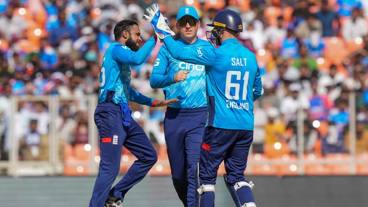 England Cricket Team: ওয়ান ডে বিশ্বকাপে খেলতে পারবে না ইংল্যান্ড? অঙ্ক জটিল... England Cricket Team: ওয়ান ডে বিশ্বকাপে খেলতে পারবে না ইংল্যান্ড? অঙ্ক জটিল...