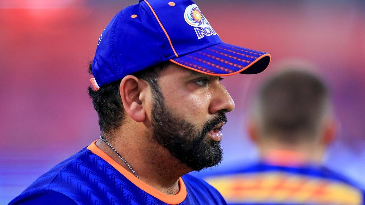 Rohit Sharma: রোহিতের গায়ে গরম কফি ঢেলেছিলেন যিনি, তাঁরই চাকরি বাঁচিয়েছিলেন হিটম্যান; কী ঘটেছিল সেদিন?