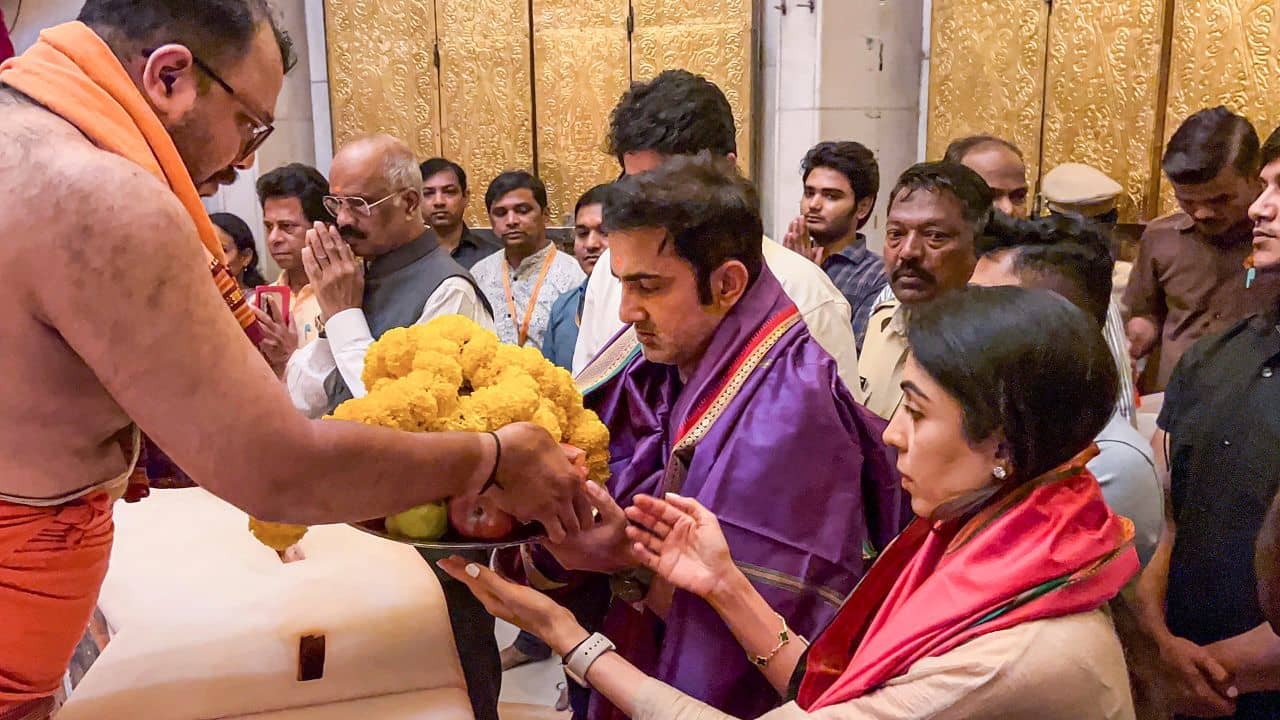 Team India New Captain: ক্যাপ্টেন বাছাইয়ে হিমসিম! গৌতম গম্ভীরের সামনেও জটিল অঙ্ক