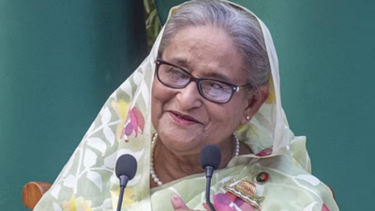 Sheikh Hasina: ইউনূস নির্বাচন করানোর লোক নয়, অডিয়ো বার্তায় গর্জে উঠলেন হাসিনা
