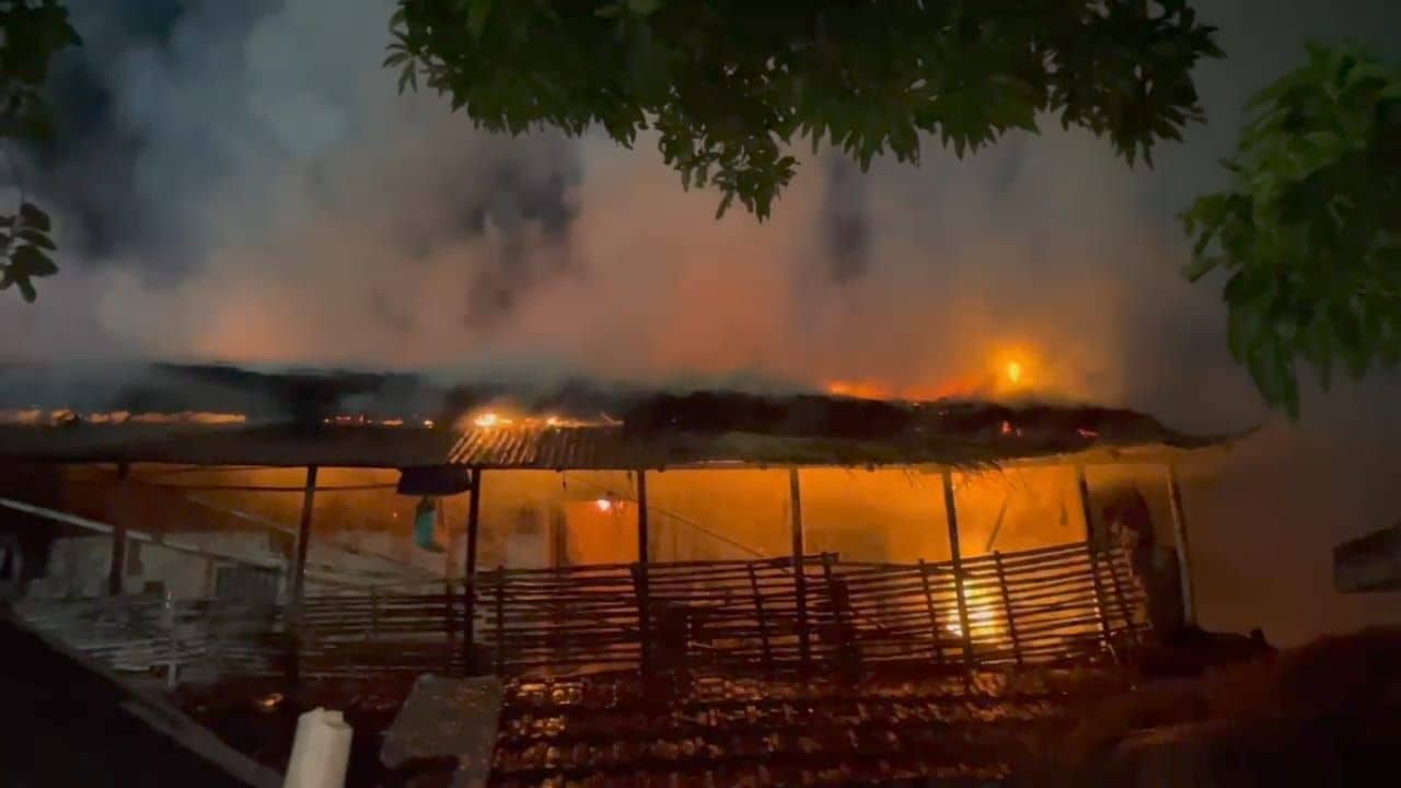 Daspur Fire: বিয়েতে ফাটানো বাজির ফুলকি এসে পড়ল বাড়িতে, আর তারপরই সব শেষ