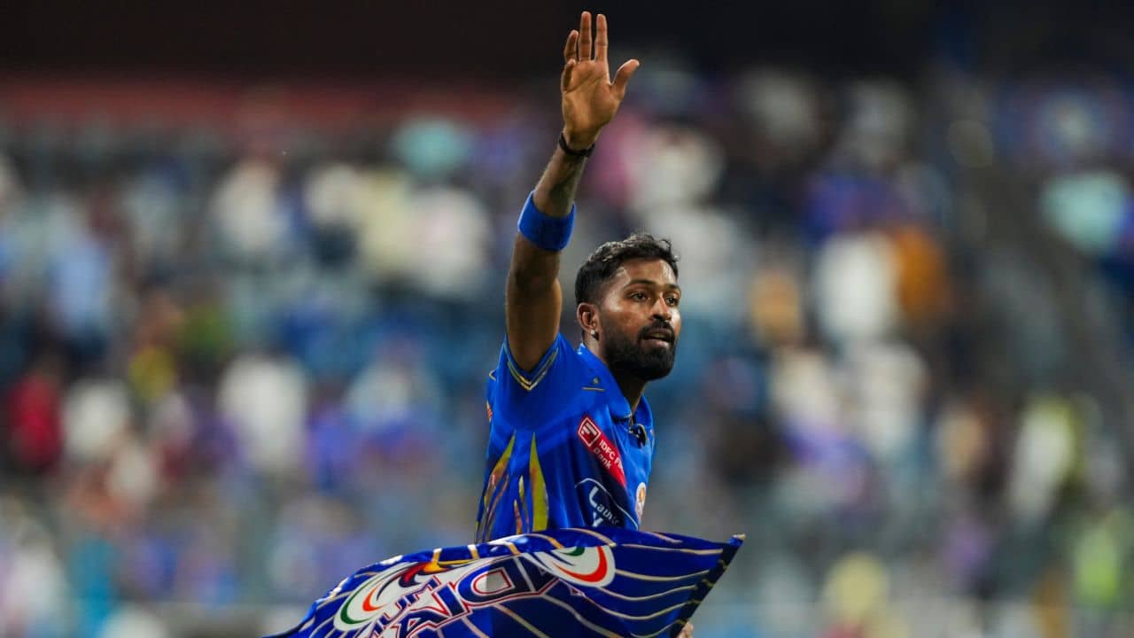 IPL 2025, MI: ধরমশালার বিমান পরিষেবা বন্ধ, পঞ্জাব ম্যাচের আগে হার্দিকদের পরিকল্পনায় বদল!