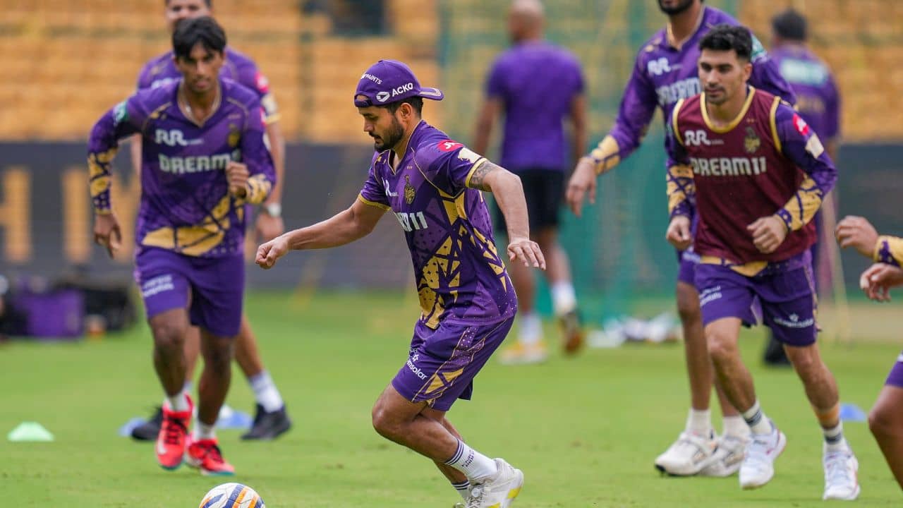 IPL 2025, KKR: রোভম্যান পাওয়েলের বদলি, এক ম্যাচের জন্য কেকেআরে নতুন মিস্ট্রি স্পিনার!