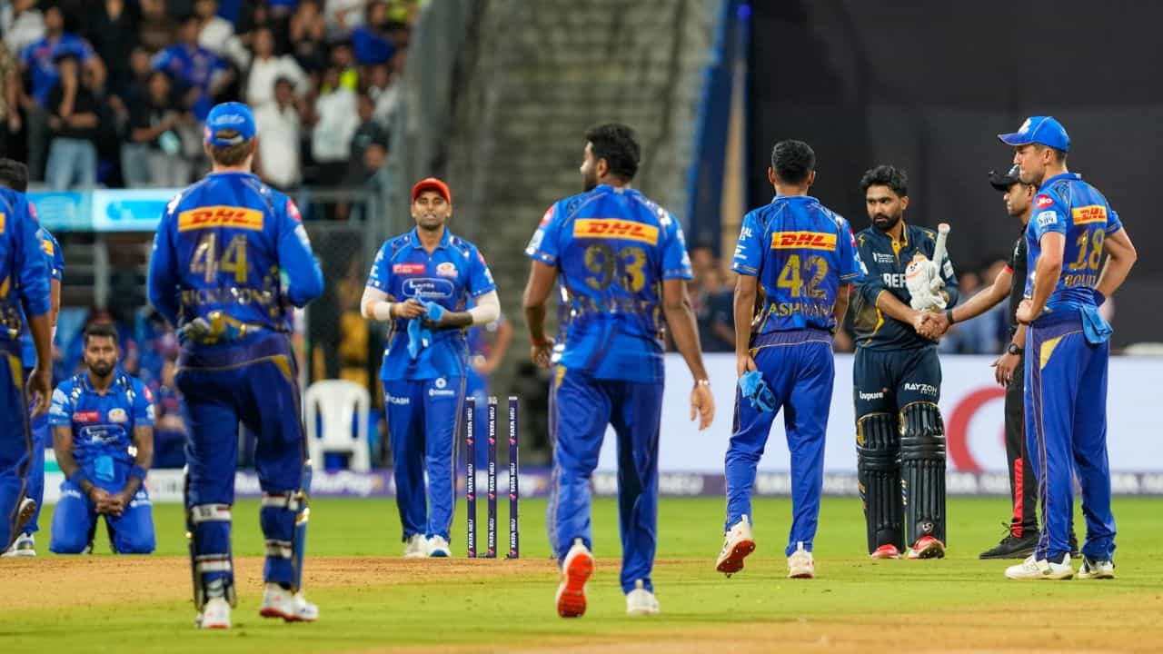 BCCI, IPL 2025: যুদ্ধের আবহ, আইপিএলে কি প্রভাব পড়বে? বোর্ড কী বলছে? BCCI, IPL 2025: যুদ্ধের আবহ, আইপিএলে কি প্রভাব পড়বে? বোর্ড কী বলছে?