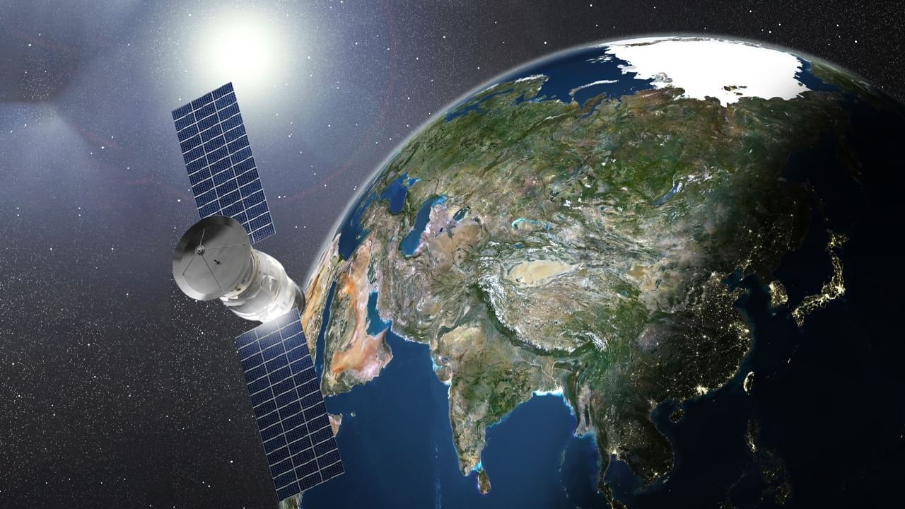 ISRO Earth Imaging Satellite: পাকিস্তানকে 'শায়েস্তা' করতে আকাশে 'গুপ্তচর' পাঠাচ্ছে ISRO, কীভাবে কাজ করবে জানেন?