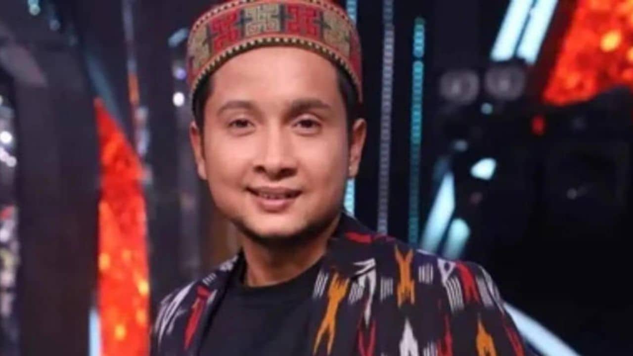 ICU থেকে সরানো হল পবনদীপকে, বিপদ কি কাটল গায়কের?