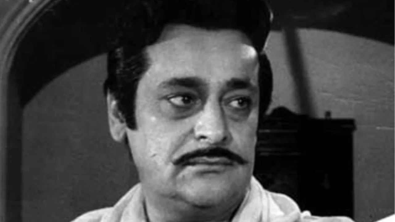 ভারতীয় চলচ্চিত্রের নামকরা অভিনেতা রহমান। দিলীপ কুমার, শশী কাপুরের সঙ্গে টেক্কা দিয়ে অভিনয় করেছিলেন এই অভিনেতা। জানা যায়, অভিনয়ে আসার আগে তিনি ছিলেন ভারতীয় বায়ুসেনার পাইলট।