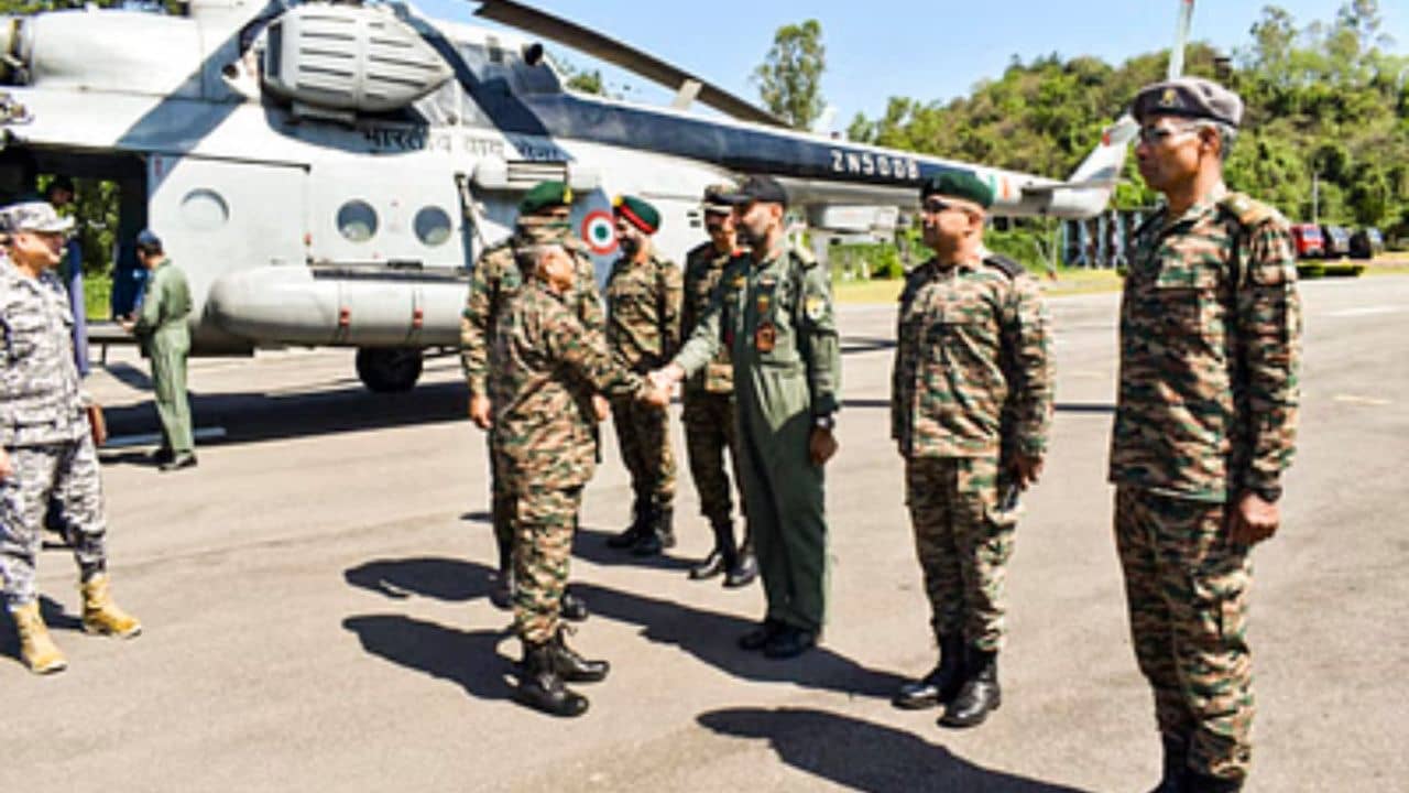 Recruitment Notice: মাইনে ২,৫০,০০০০টাকা! নেই কোনও লেখা পরীক্ষা, ইন্টারভিউয়ের মাধ্যমে পান সরকারি চাকরি, জানুন বিশদে