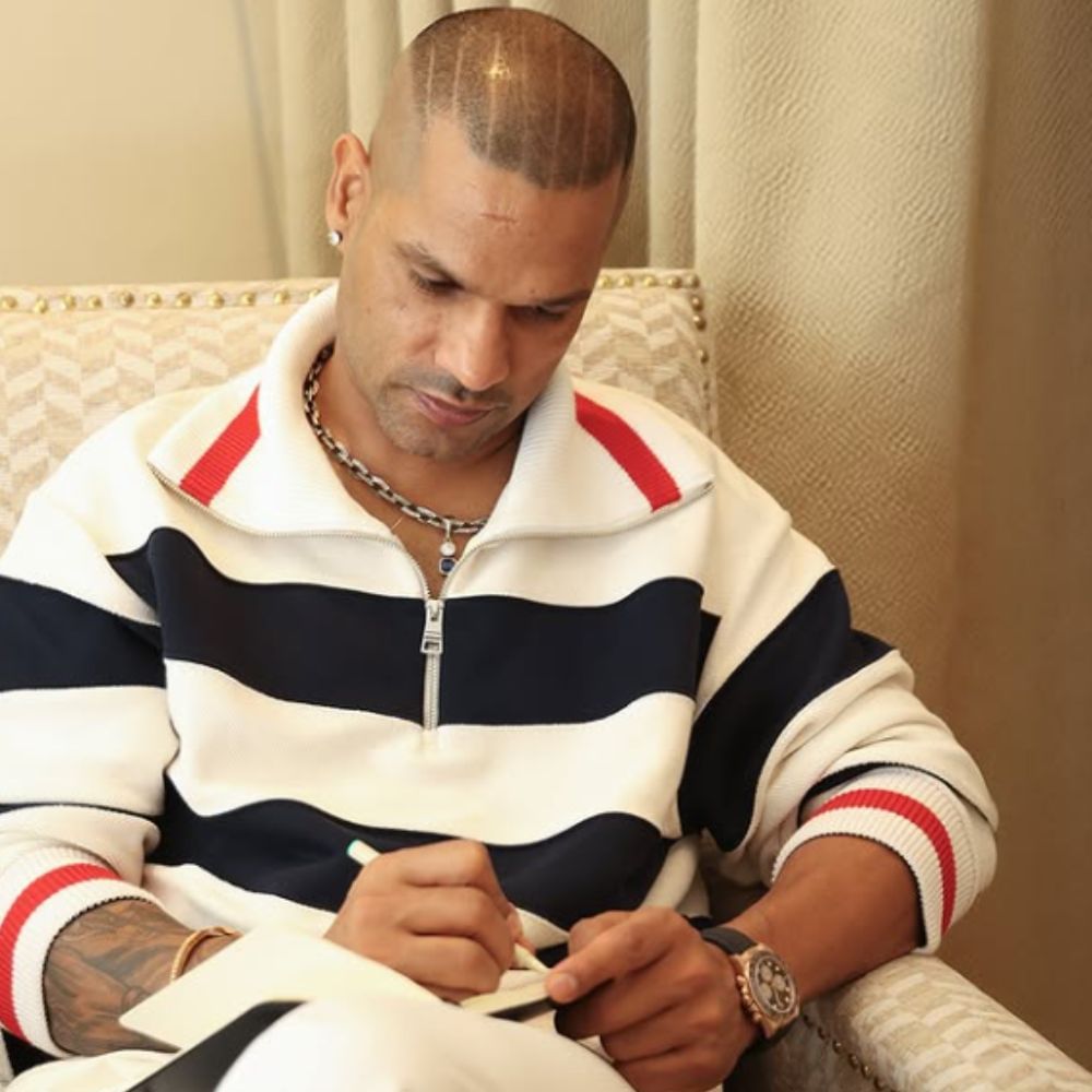 শিখরের এই নতুন সম্পত্তির মূল্য ৬৫.৬১ কোটি টাকা এবং স্ট্যাম্প ডিউটি ​​৩.২৮ কোটি টাকা। অর্থাৎ ওই চোখধাঁধানো অ্যাপার্টমেন্টটির মোট মূল্য প্রায় ৬৯ কোটি টাকা।  (ছবি-শিখর ধাওয়ান ইন্সটাগ্রাম)
