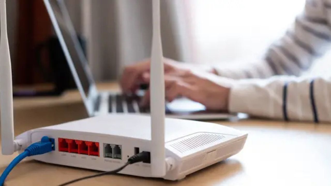 High Speed Internet: রকেটের গতিতে কাজ করবে আপনার বাড়ির WiFi! বড় সিদ্ধান্ত নিল কেন্দ্রীয় সরকার