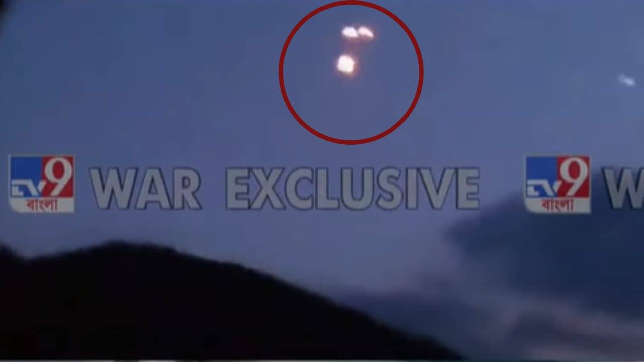 India Pakistan tension: জম্মুর আকাশসীমায় ফের মিসাইল-ড্রোন হামলা পাকিস্তানের, ঘন ঘন বিস্ফোরণ