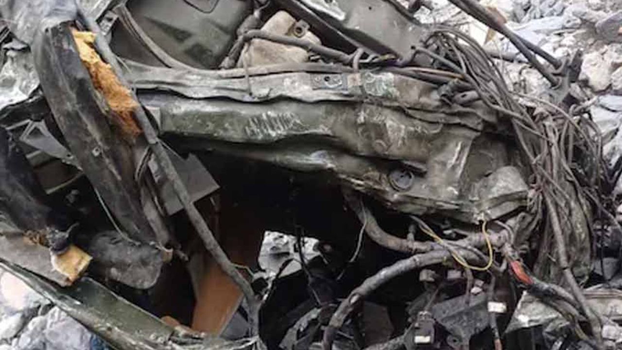 Jammu And Kashmir: কাশ্মীরে ফের সেনা মৃত্যু! রবিবার সকালেই ৩ জওয়ানকে হারাল দেশ Jammu And Kashmir: কাশ্মীরে ফের সেনা মৃত্যু! রবিবার সকালেই ৩ জওয়ানকে হারাল দেশ