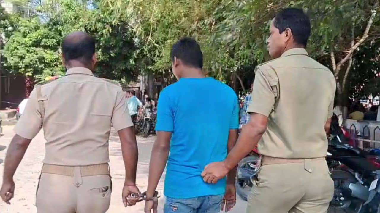 Jalpaiguri: ৪ বছরের নাবালিকাকে ধর্ষণ, ২০ বছরের কারাদণ্ড দিল কোর্ট