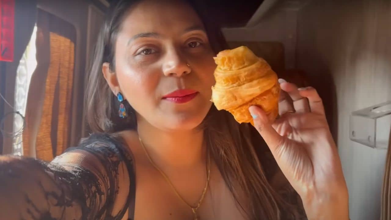 Jyoti Malhotra Youtuber: ঘুরেছে পাকিস্তানের নিষিদ্ধ জায়গাগুলো, ভারতীয় সেনার গতিবিধিতেও ছিল নজর! জ্যোতি-কাণ্ডে এল চাঞ্চল্যকর তথ্য